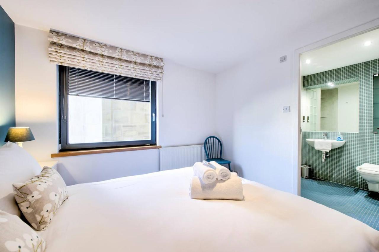 Altido Alluring 3Br Apt Near The Centre With Parking Edinburgh Room photo